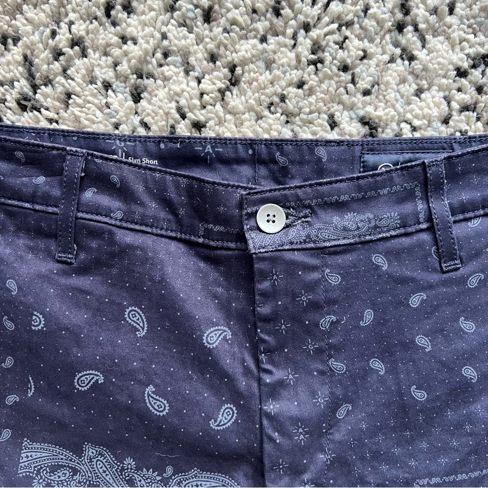 Adriano Goldschmied AG The Wanderer Shorts Navy Blue Bandana Print Stretch 36 - Picture 4 of 12